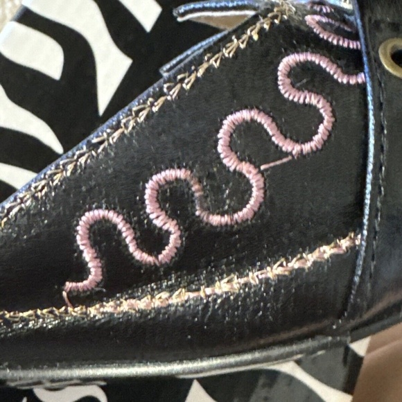 Whittall & Shon Embellished Pointed Toe Slip On Heels Black Size 7 NWT - Picture 10 of 10